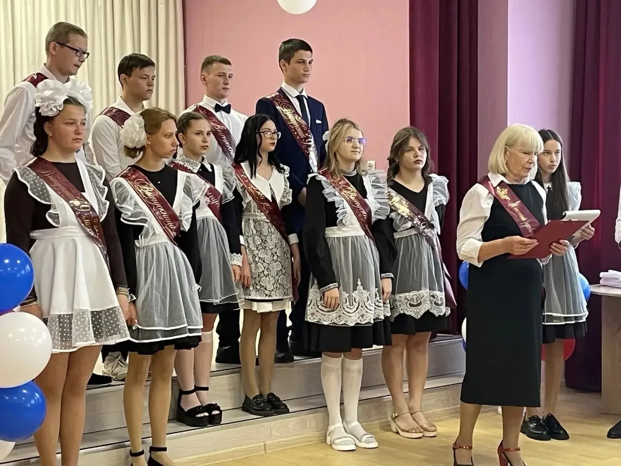 🎓 Сегодня особенный день для наших девятиклассников!