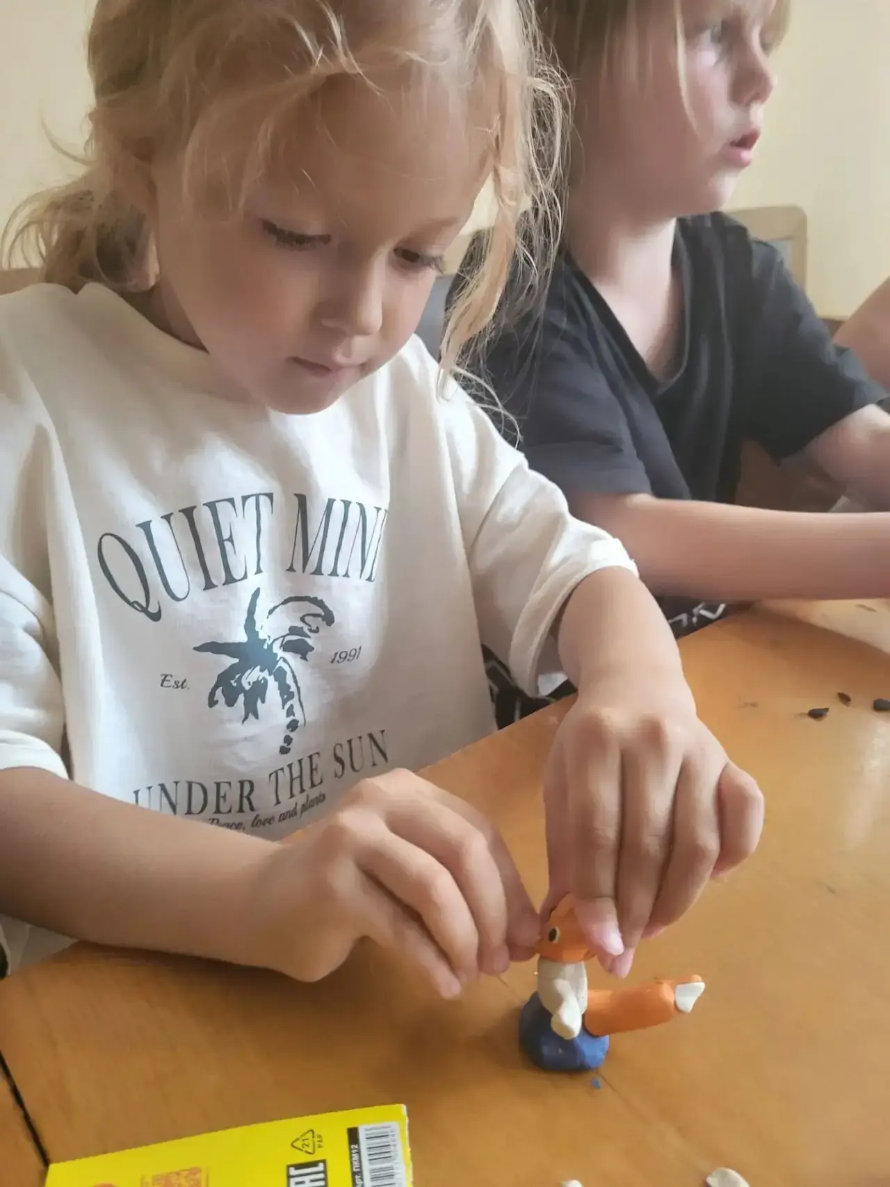 ✂️🖌️✏️Сегодня в нашей творческой мастерской мы узнали много интересного о пластилине и...