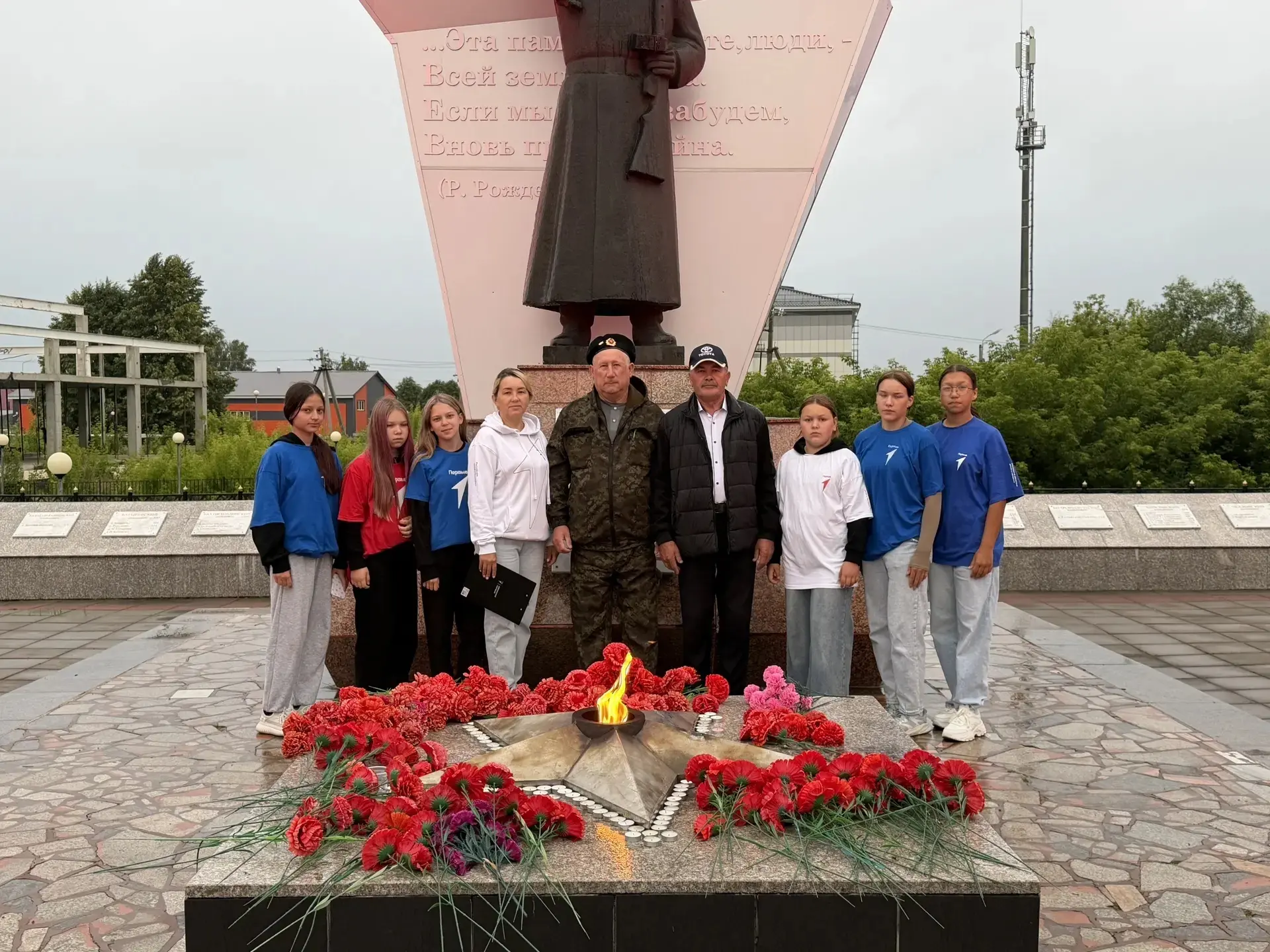 Сегодня Надежда Белкова, Аделина Филиппова и Валентина Самарина, советник по воспитанию, присоединил