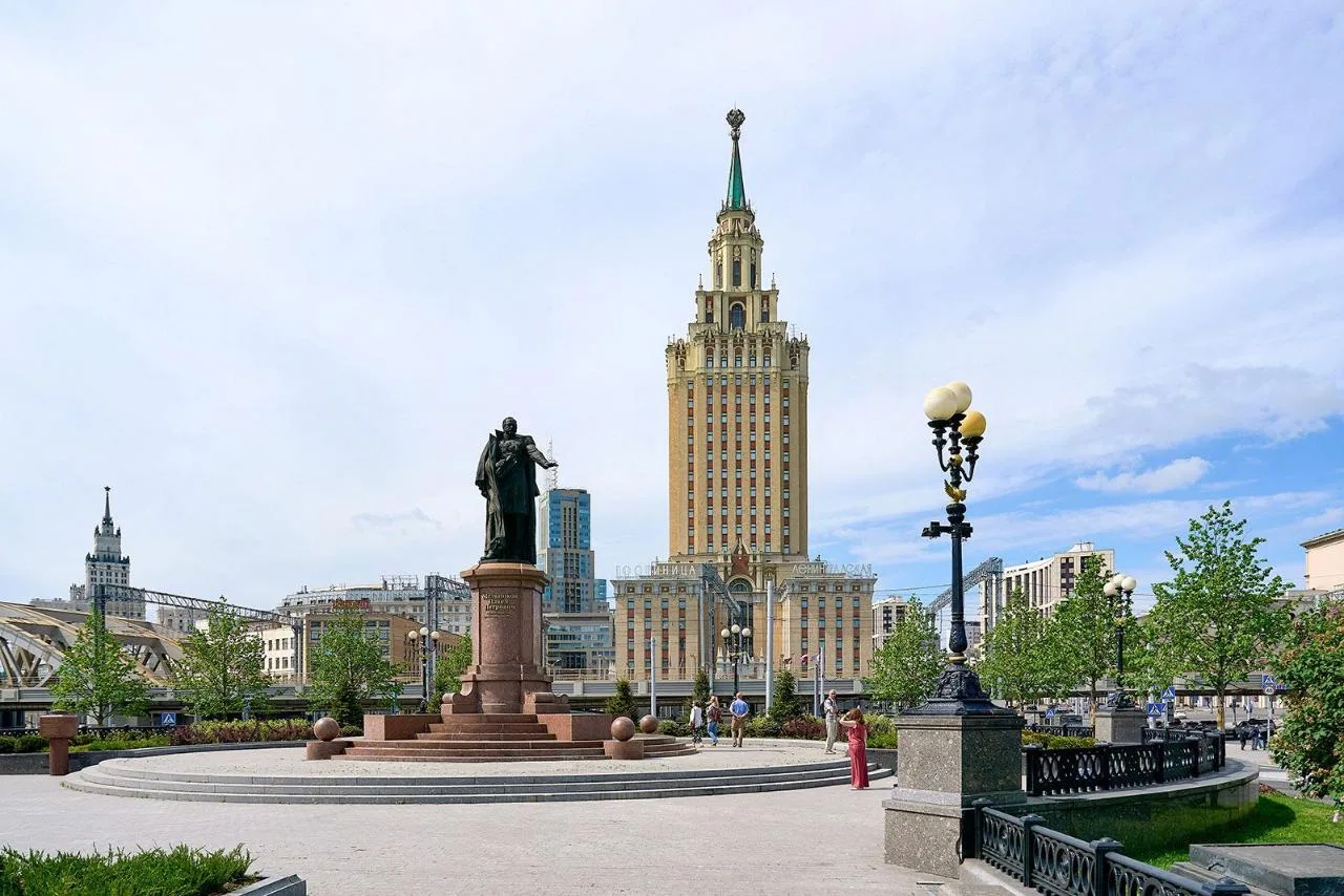 На портале «Узнай Москву» появились новые маршруты проекта «Выходной с наследием»

Жители и гости го