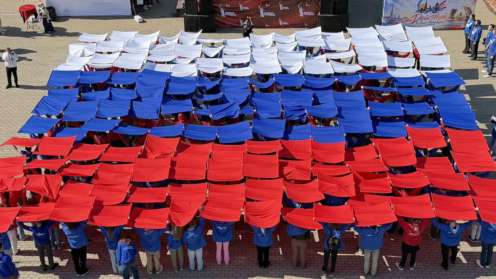 🇷🇺 Сегодня впервые отмечаем День языков народов России!