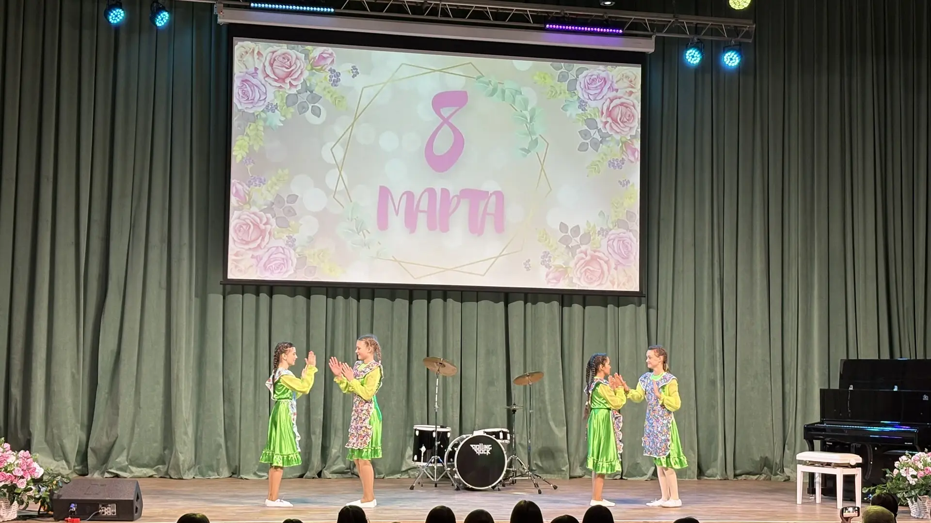 🌸Праздничный концерт- 8 МАРТА🌸  В нашей гимназии прошёл замечательный концерт, посвящённый Дню Защит