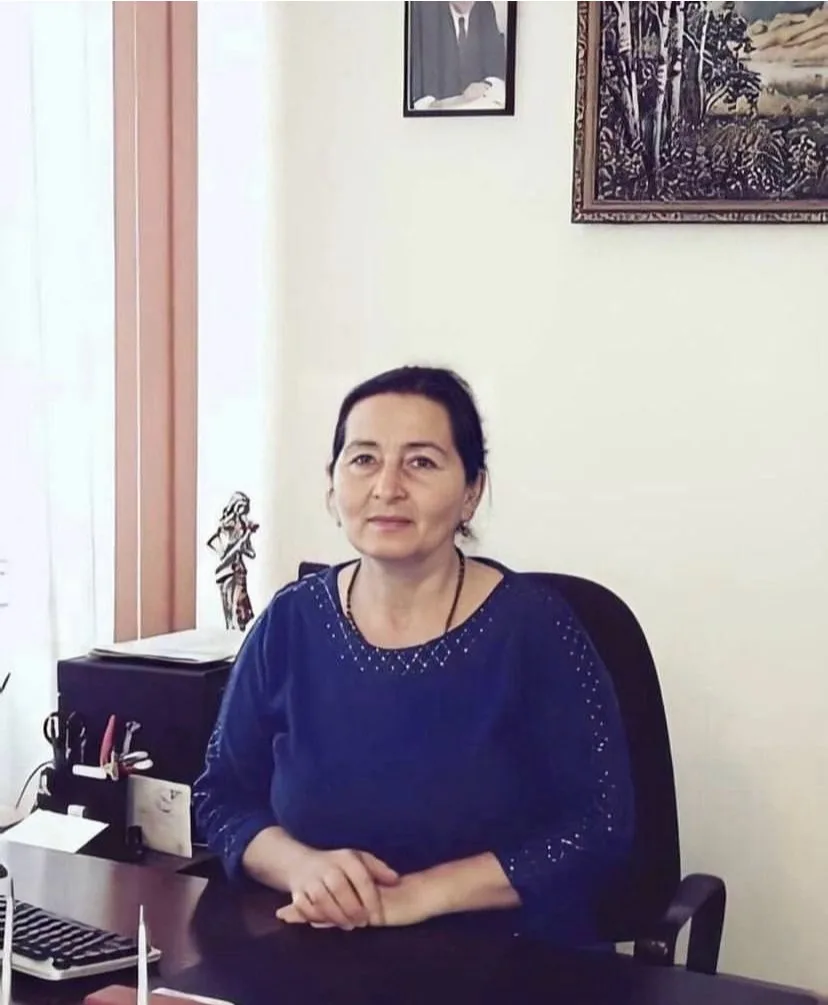 Дорогие выпускники!

Сегодня особенный день. Вы стоите на пороге новой, взрослой жизни, и я смотрю н
