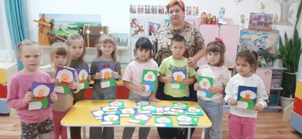 🤗Воспитанники ладожского детского сада № 22 поздравили пожилых людей из Усть-Лабинског...