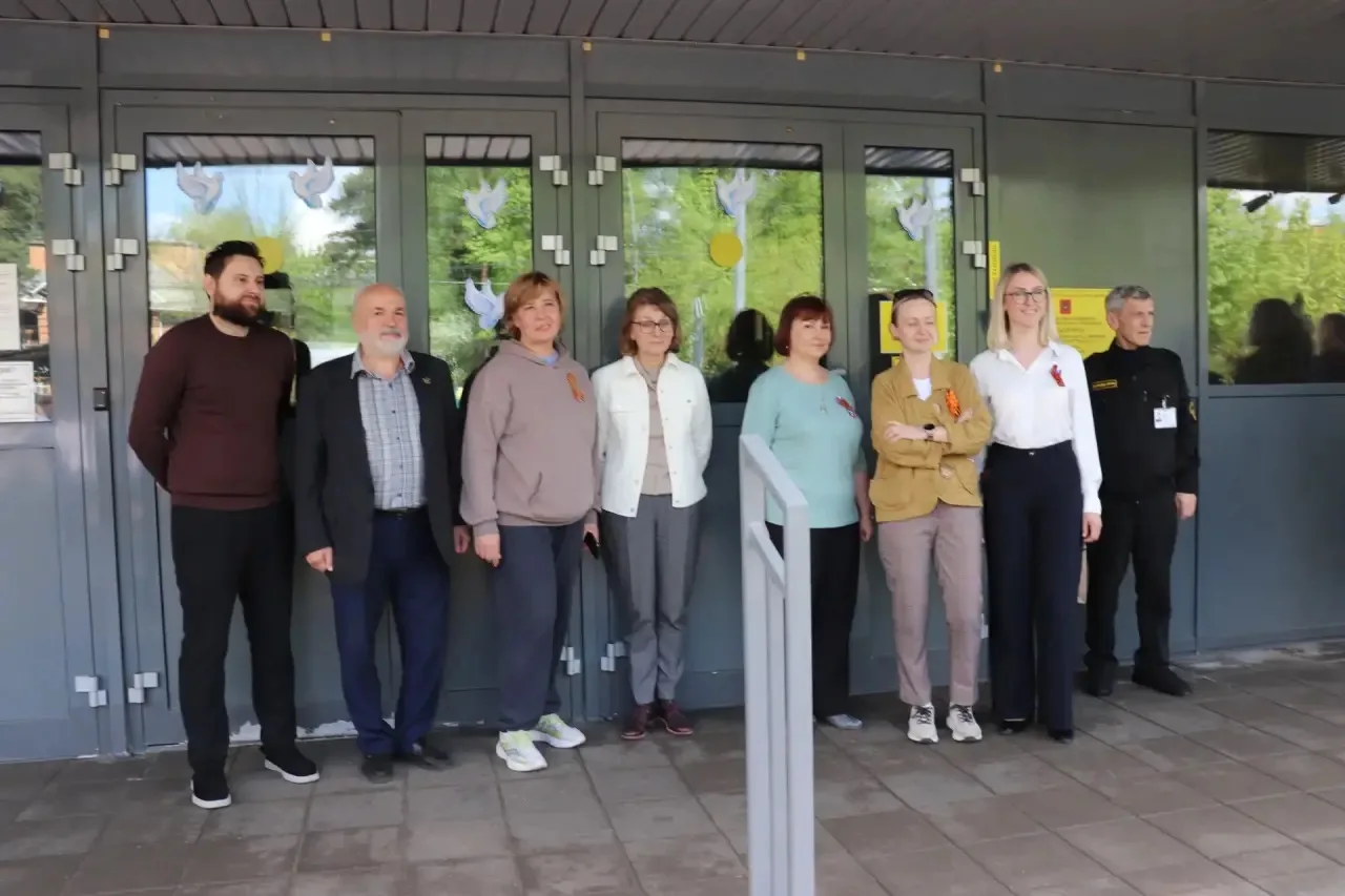 Традиционный смотр строя и песни прошел сегодня в Лицее. В мероприятии, посвященном 81-й годовщине п