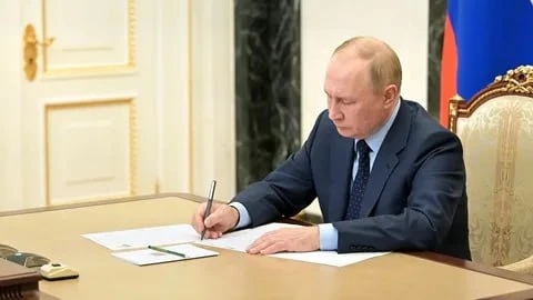 ⚡️ Президент России Владимир Путин обратился к Министерству просвещения, Минобрнауки и ...