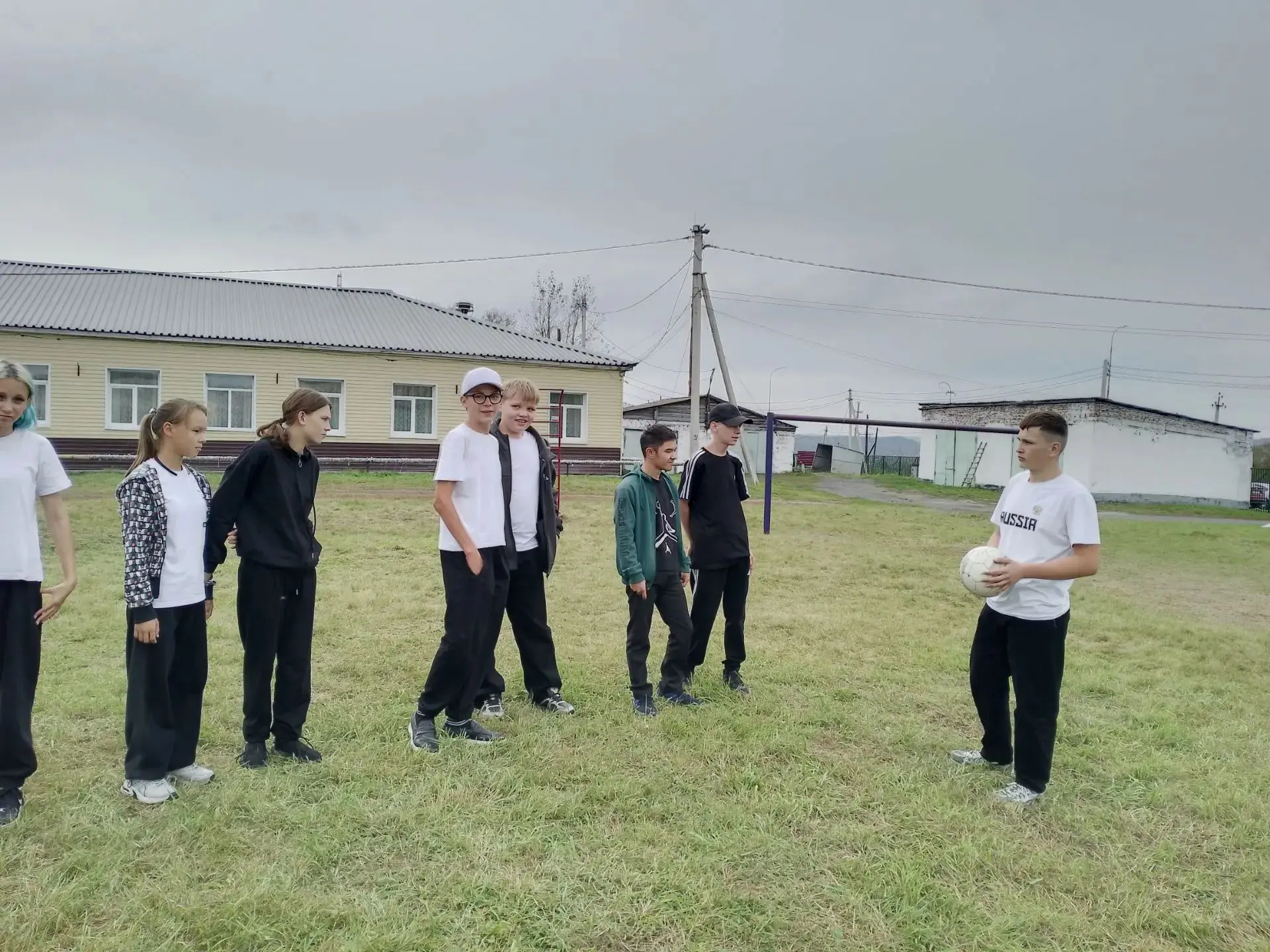 ⚽ Настоящий дворовый дух в стенах нашей школы!