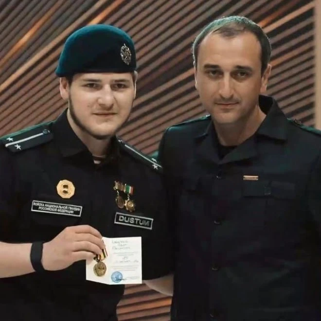 Адам Кадыров получил новую медаль — "За боевое содружество" от Минобороны Абхазии