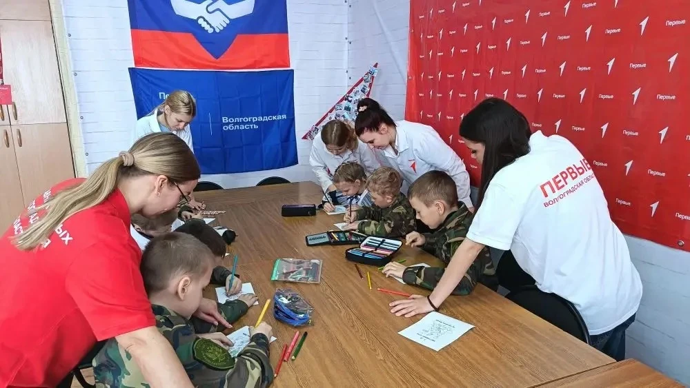🌟 День наставника: слова благодарности из самого сердца!🌟  ❤️В нашей школе с теплом и радостью отмет