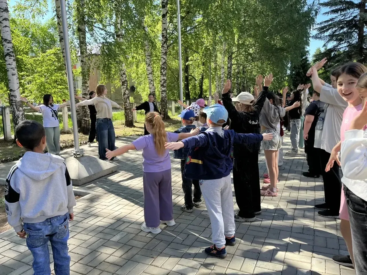 Сегодня в Б. Афанасовской школе состоялось торжественное открытие пришкольного оздорови...