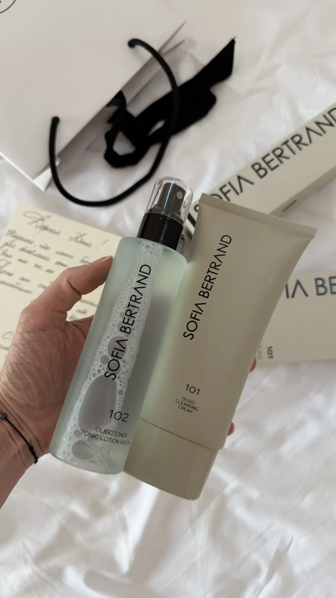 Весеннее обновление  кожи с   SOFIA BERTRAND🌱
