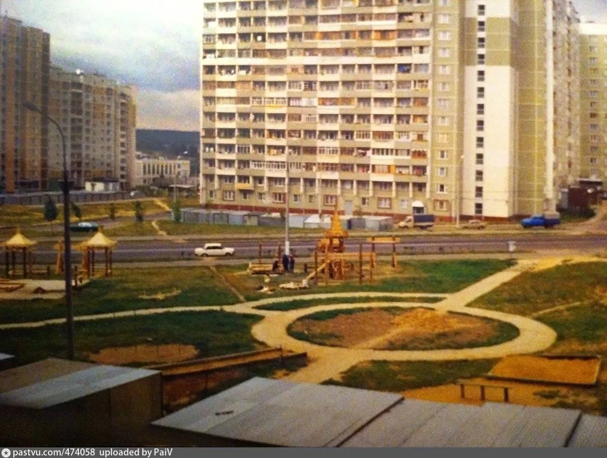 Любимые архивы! 😍 Бульвар Дмитрия Донского в 1997 году.