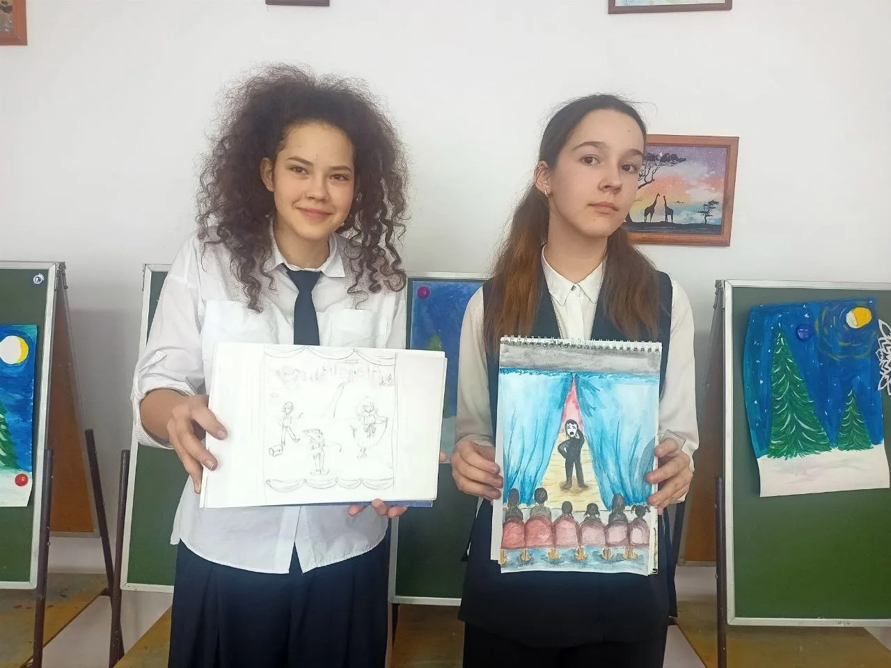 🎭✨"СЦЕНА НА ХОЛСТЕ"✨🎨