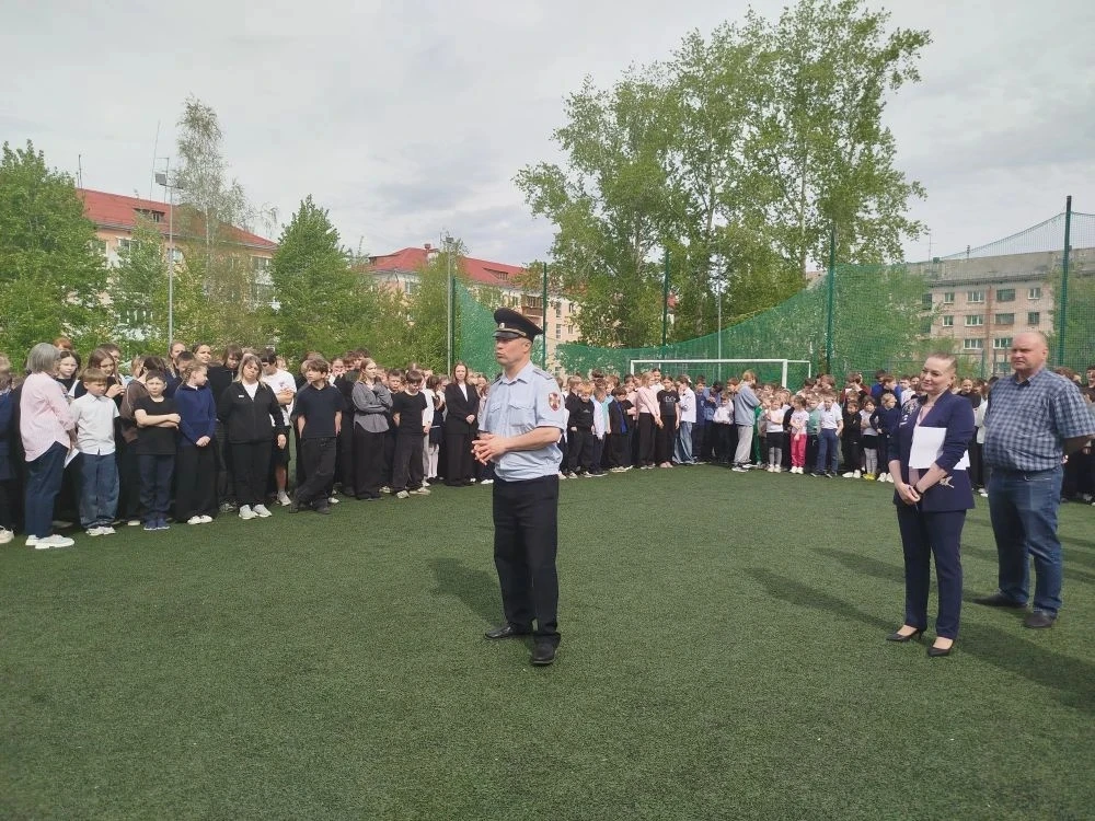 Сегодня, в рамках подготовки к проведению Дня защиты детей в школе прошла учебная трени...