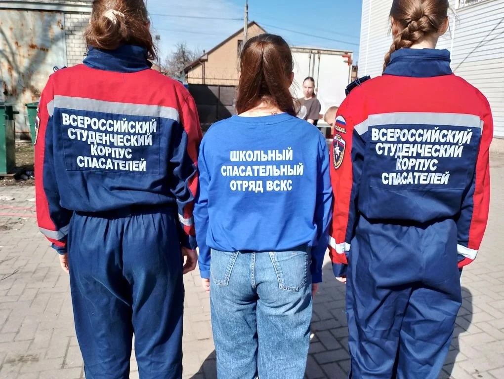 🚨 Будущие спасатели в деле: учения Школьного спасательного отряда «Кадет спасатель» 🚨  На базе штаба