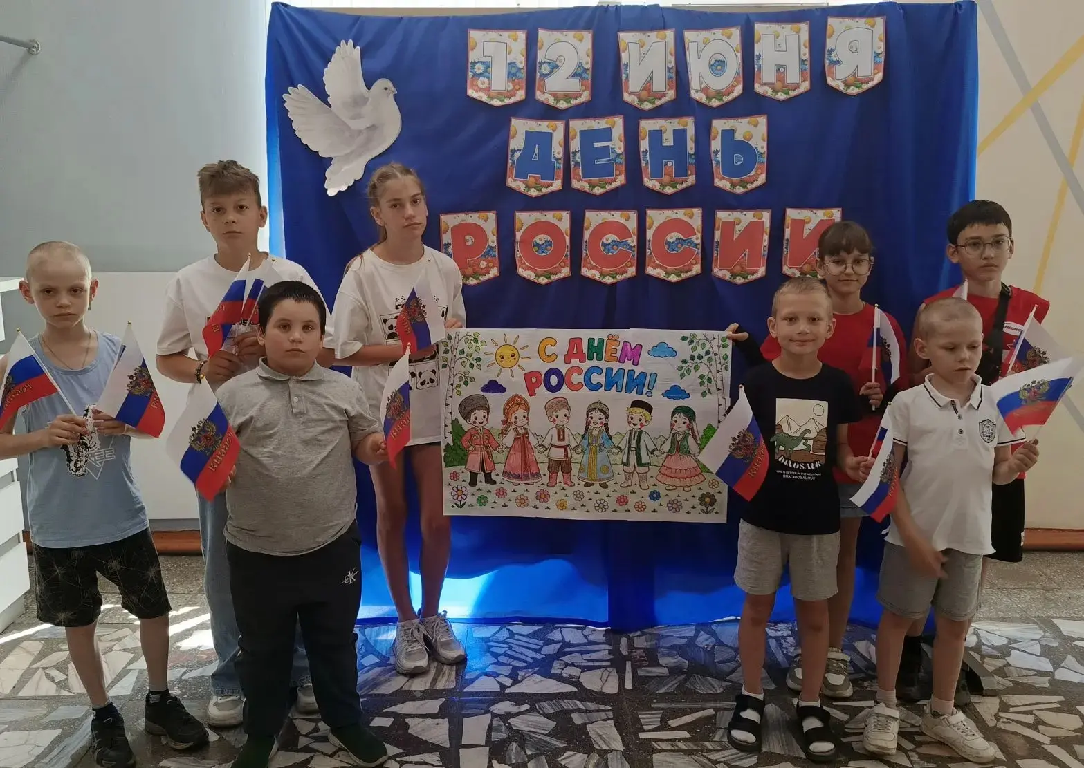 ‎🇷🇺 Как прошло 12 июня в «Лесной опушке»? Ярко, душевно и с размахом!
‎
‎В нашем уютном лагере дне