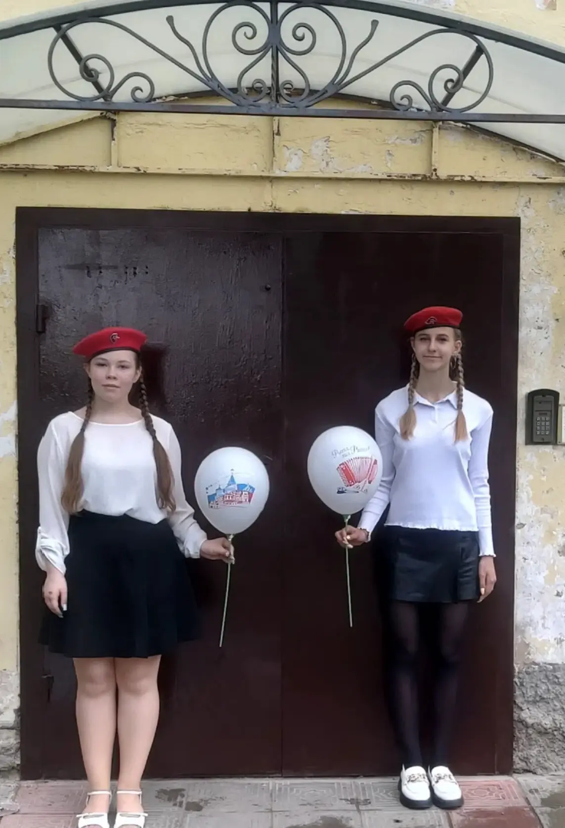 11 июня, накануне Дня России, в Доме детского творчества распахнул свои двери Дом «Юнармии».

Торжес