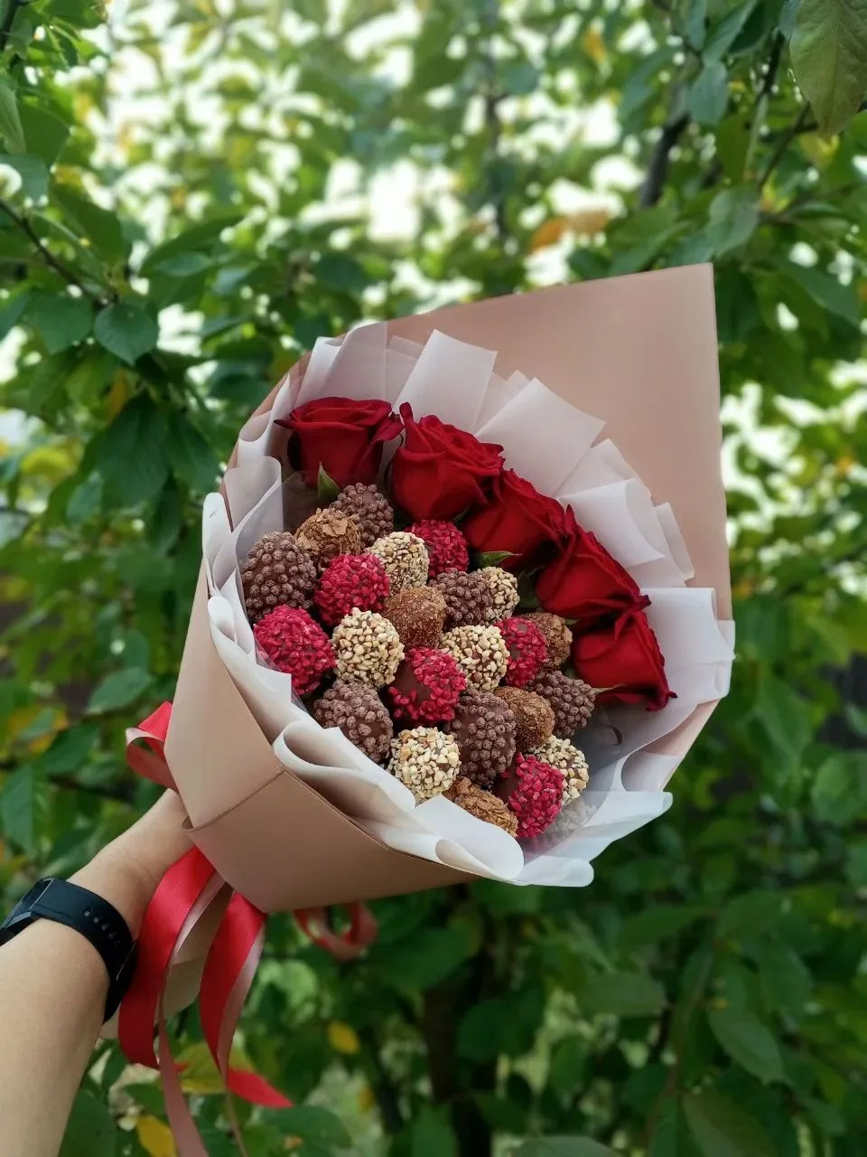 💌Принимаем заказы на букеты к последнему звонку, 25-26 мая

🌸 Порадуйте выпускников и учителей вку