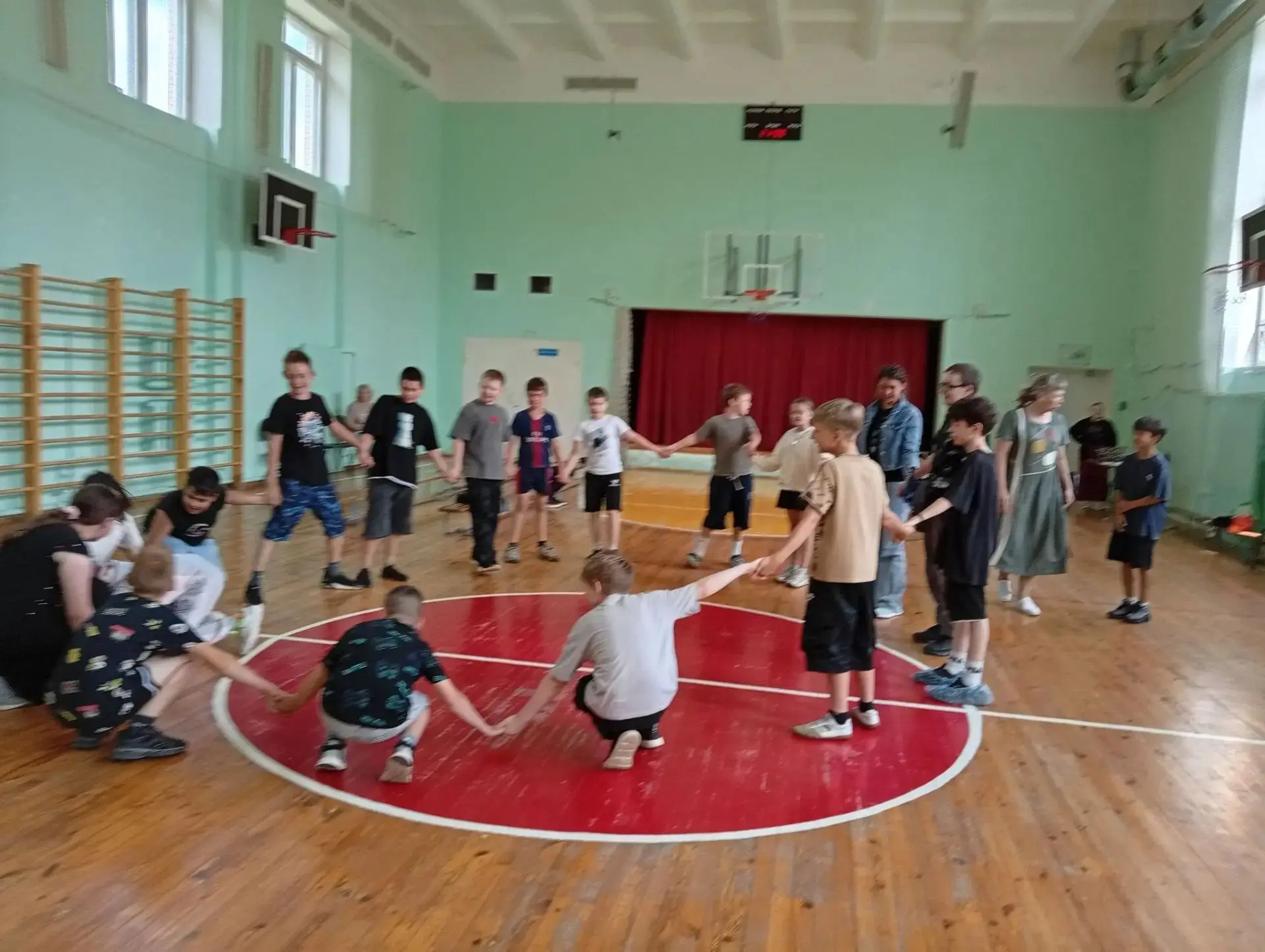 ☀️Сегодня день был наполнен событиями!
 Наши отряды разделились на два увлекательных маршрута.
   ✅Д