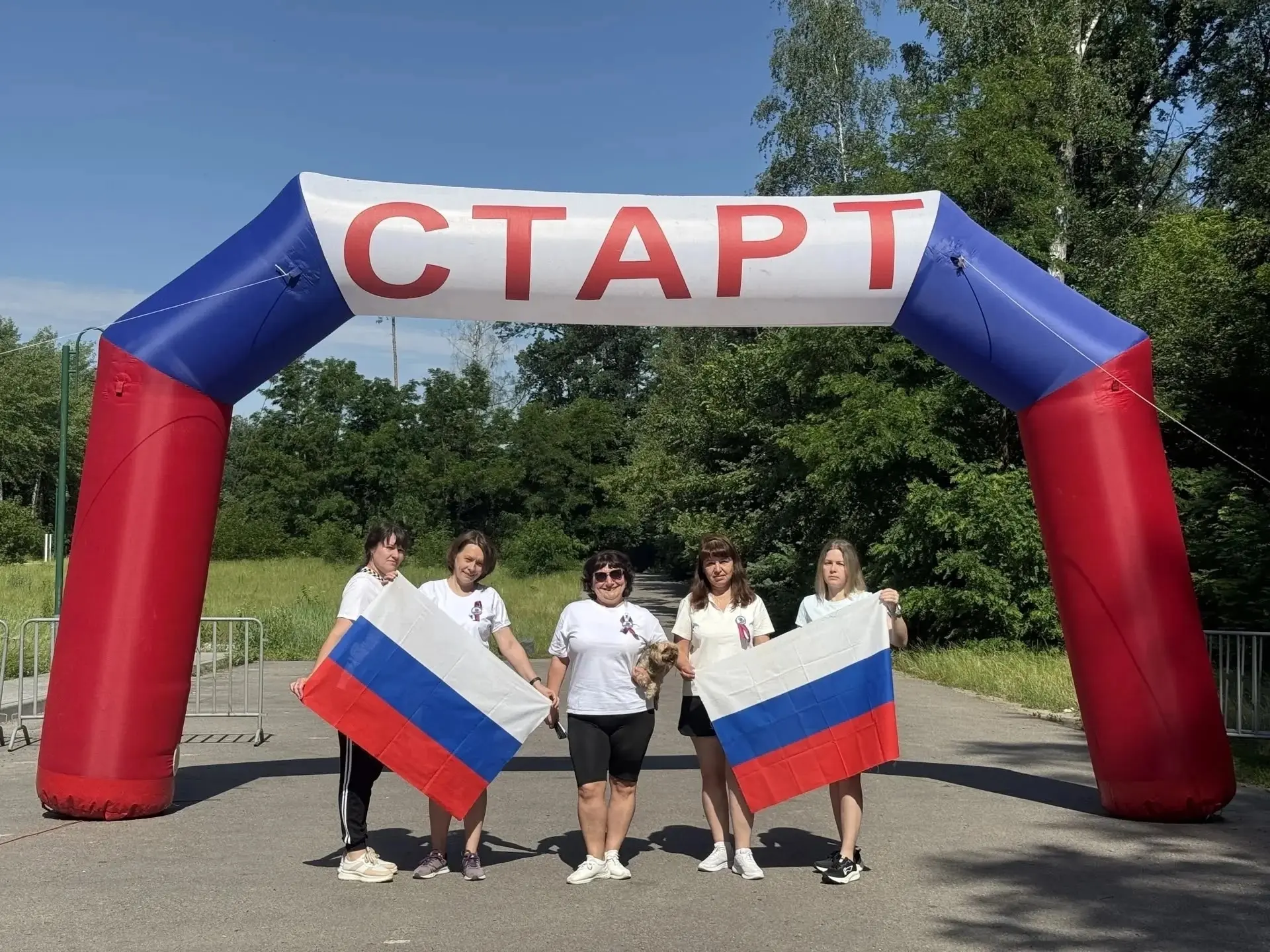 С ДНЁМ РОССИИ! НАШИ ПЕДАГОГИ — НАСТОЯЩИЕ ЧЕМПИОНЫ! 🇷🇺

Сила, единство и любовь к Родине — именно с