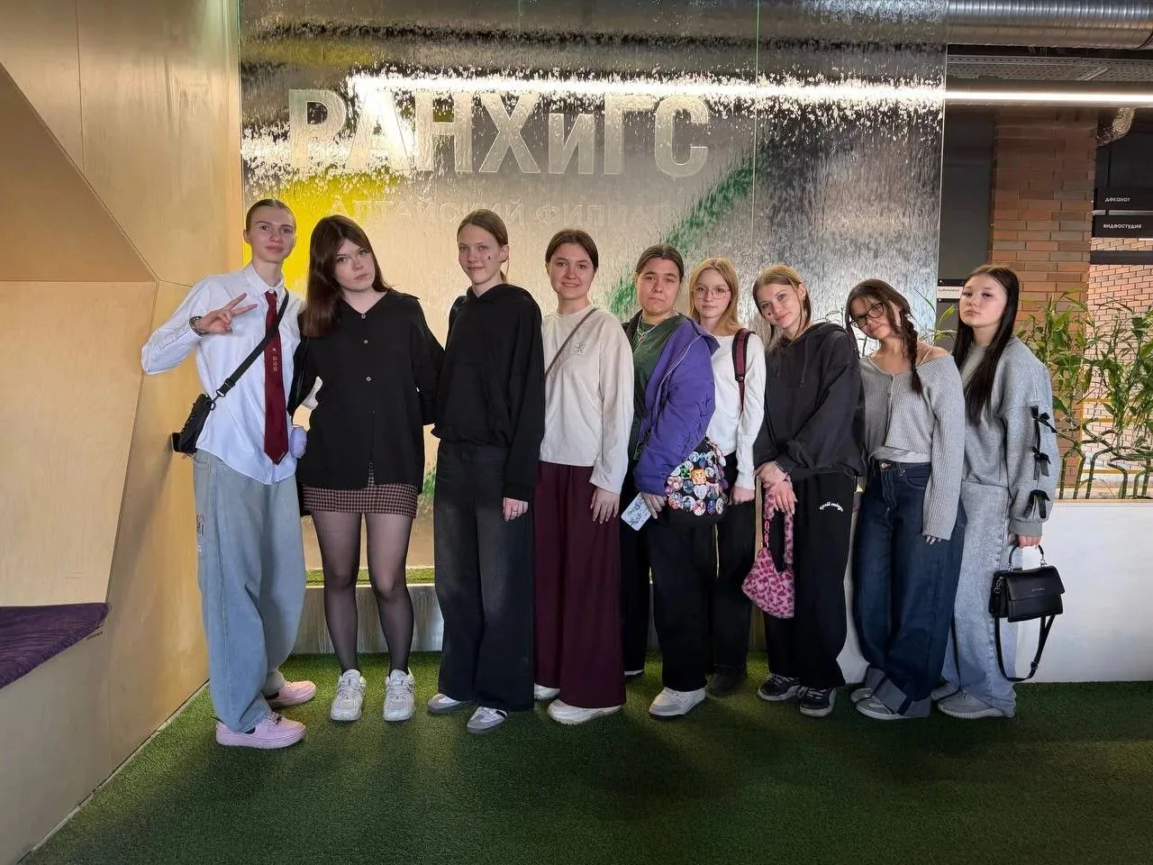 В рамках профориентаци 28.04.2026 г. ученики 10А класса побывали в Алтайском филиале РАНХиГС.  Учащи