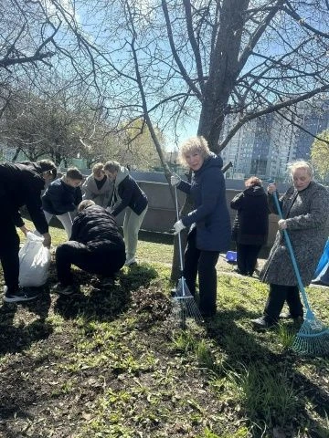 В единстве сила! Как мы провели субботник! Сегодня наш лицей преобразился до неузнаваемости благодар