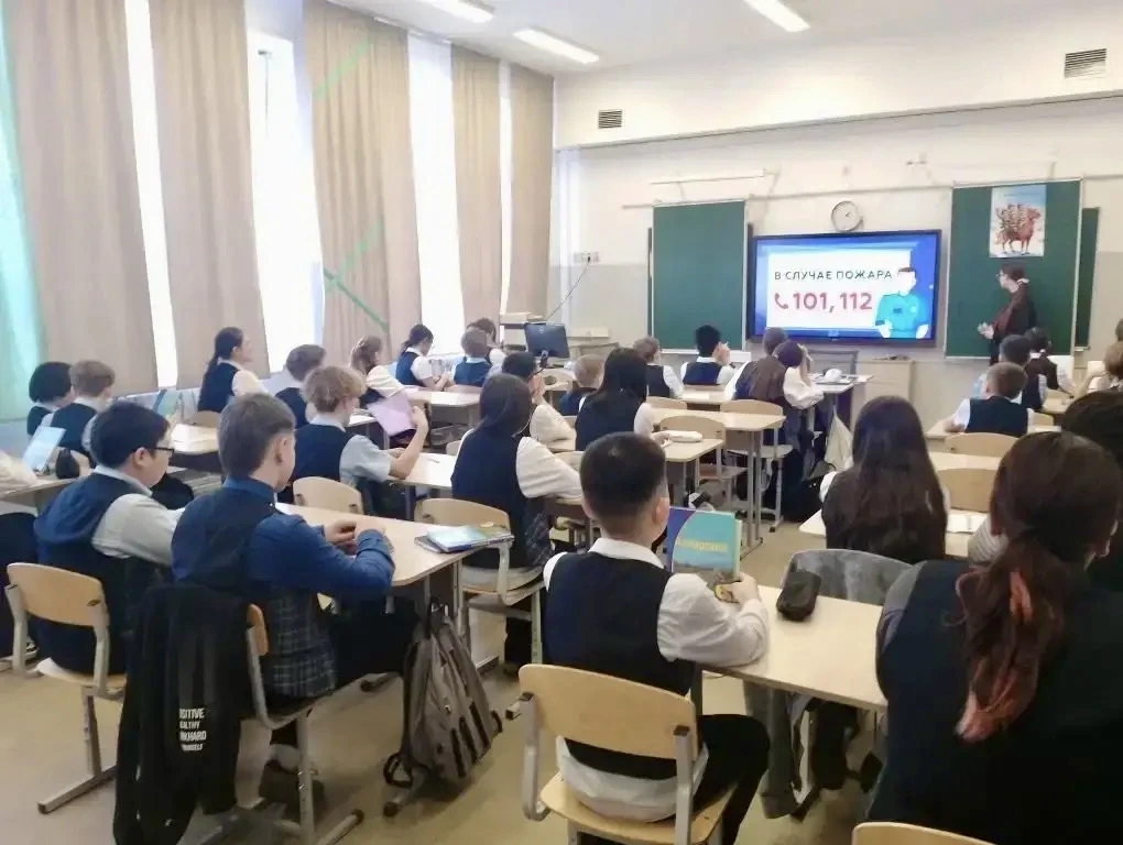Отряд ДЮП провёл презентацию коротких видео, предупреждающих о причинах пожаров дома🔥🏠