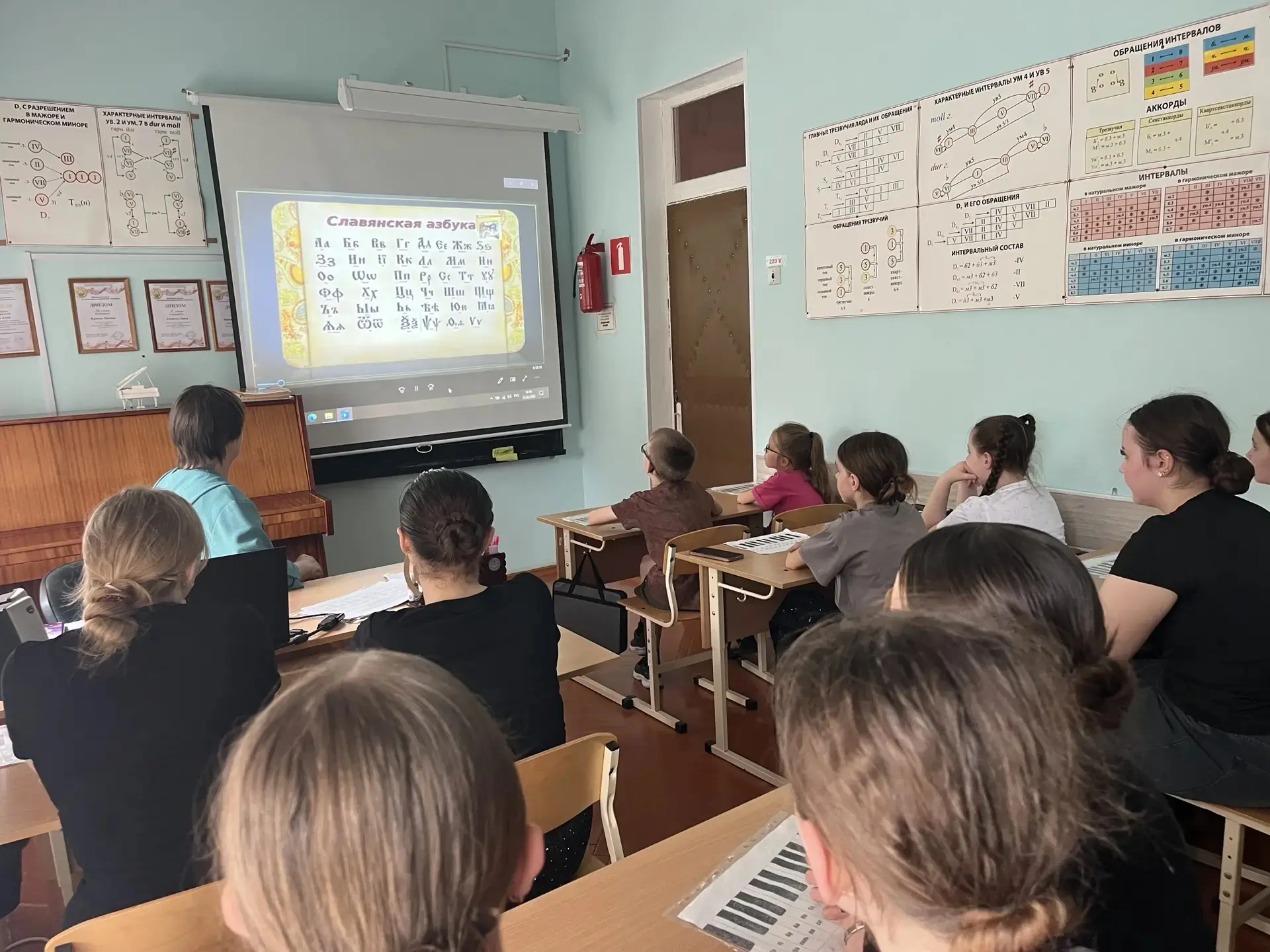 ✨ 25 мая в нашей детской школе искусств прошёл классный час, посвящённый Дню славянской...