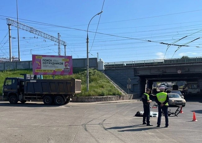Погибший под грузовиком велосипедист признан виноватым