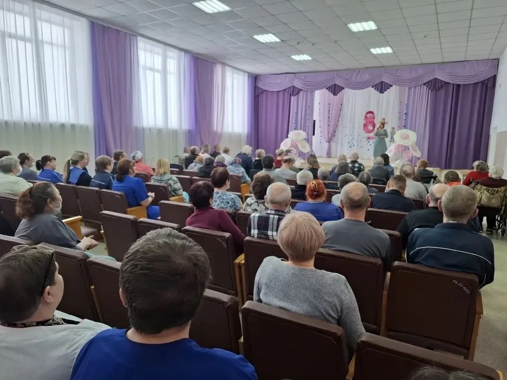 🌺🌷Сегодня на нашем концерте "Для милых дам" выступил творческий коллектив Новопетропа...