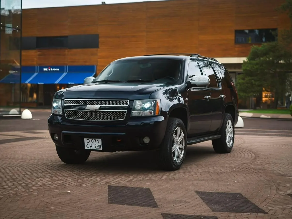 Chevrolet Tahoe III, 5.3 AT 4WD (325 л.с.)
Год выпуска: 2008
Цена: 1.200.000 руб
Телефон: 8-916-967-