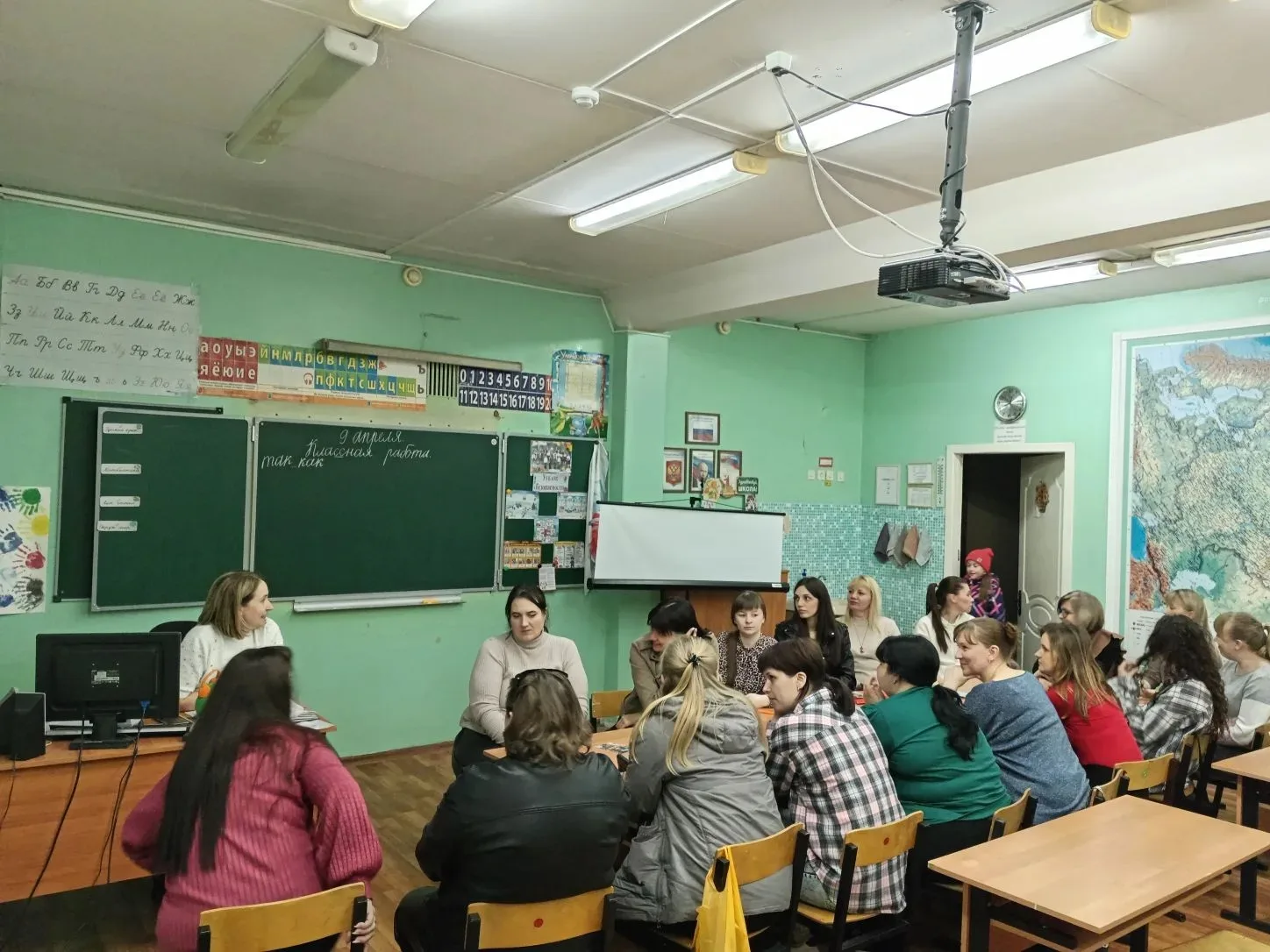 8 апреля во 2 «В» классе случилось особенное событие. В рамках Недели психологии привычное родительс