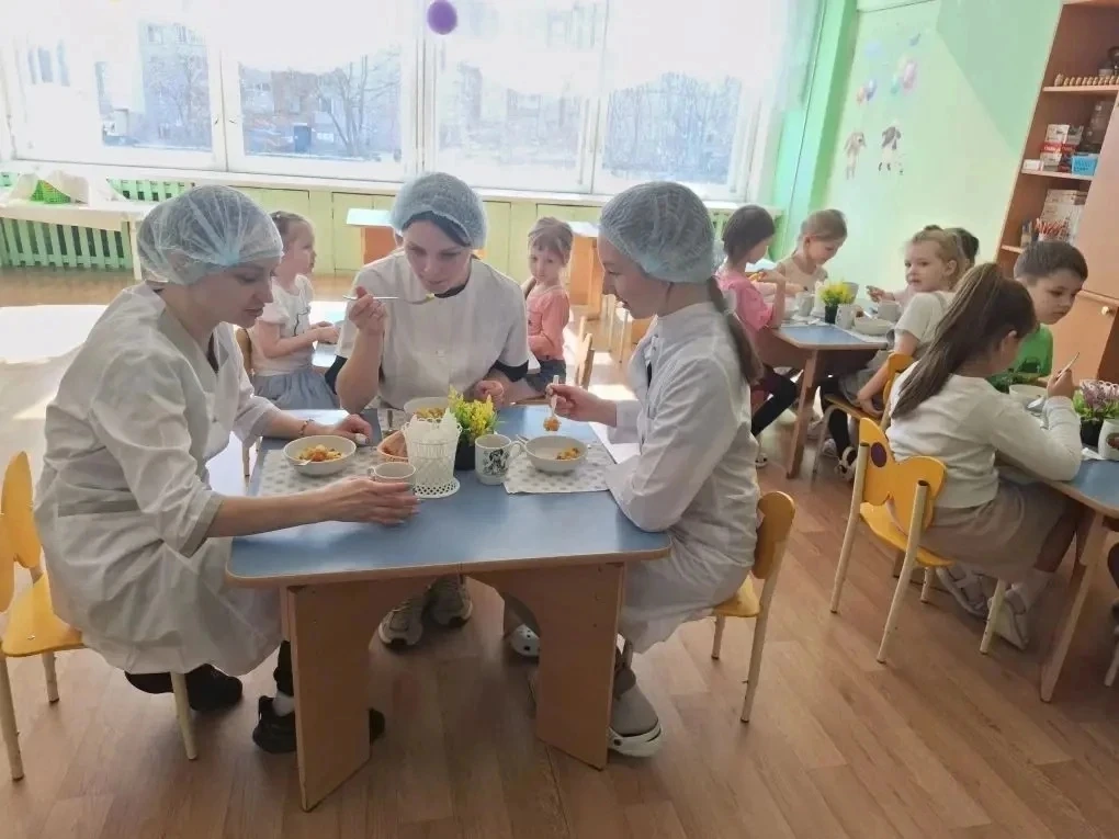 Организация полноценного, сбалансированного питания детей – одно из важных направлений деятельности 