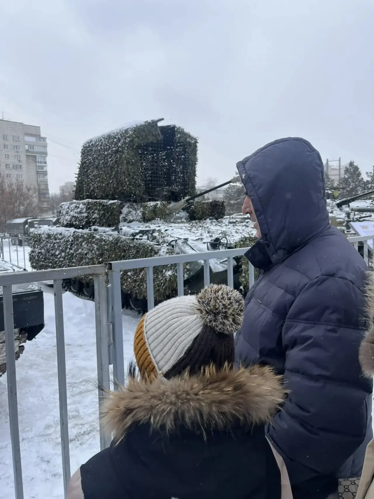 Сегодня, 23 февраля, в спортивно-зрелищном комплексе «Платинум Арена» состоялась патриотическая акци