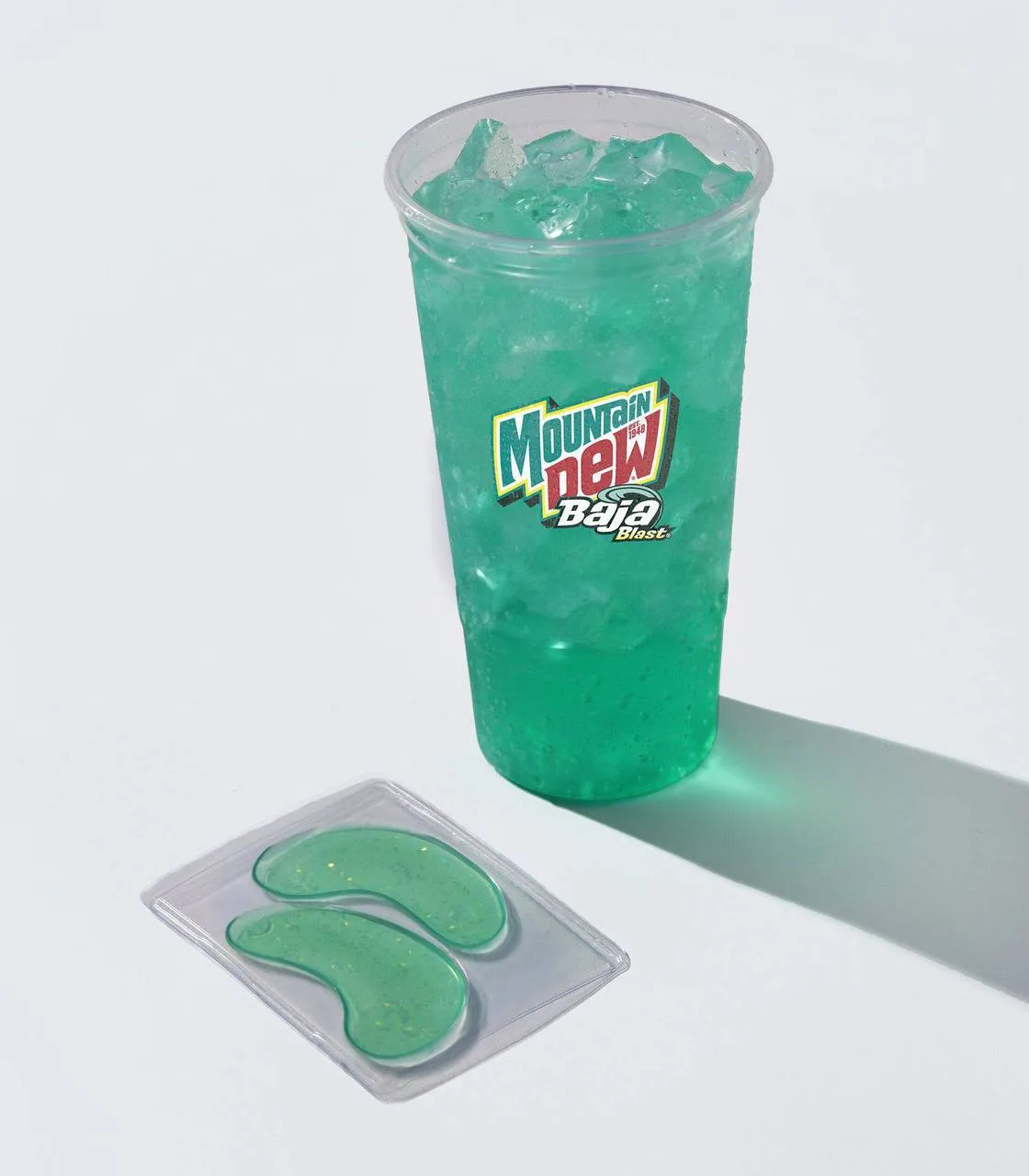 Mountain Dew прибегли к экспериментальному расширению линейки продуктов. Они выпустили ...