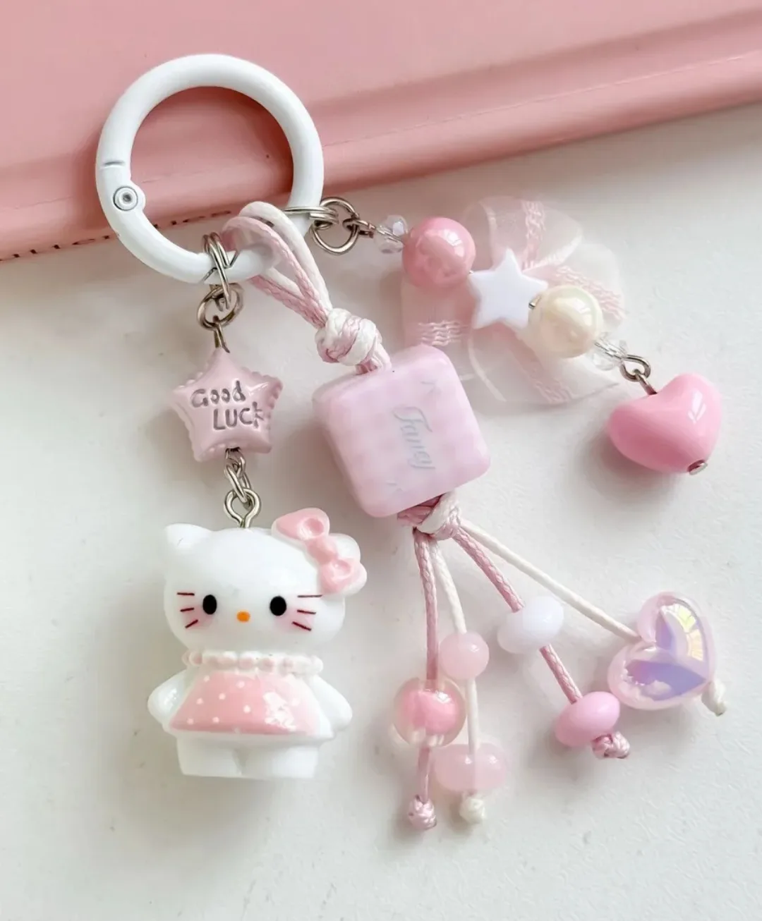 #брелок #вб

     🌸цена: 377
     🌸оценка: 5.0
     🌸ссылка - тык 

супер ❤️ | не очень 🔥
или пи