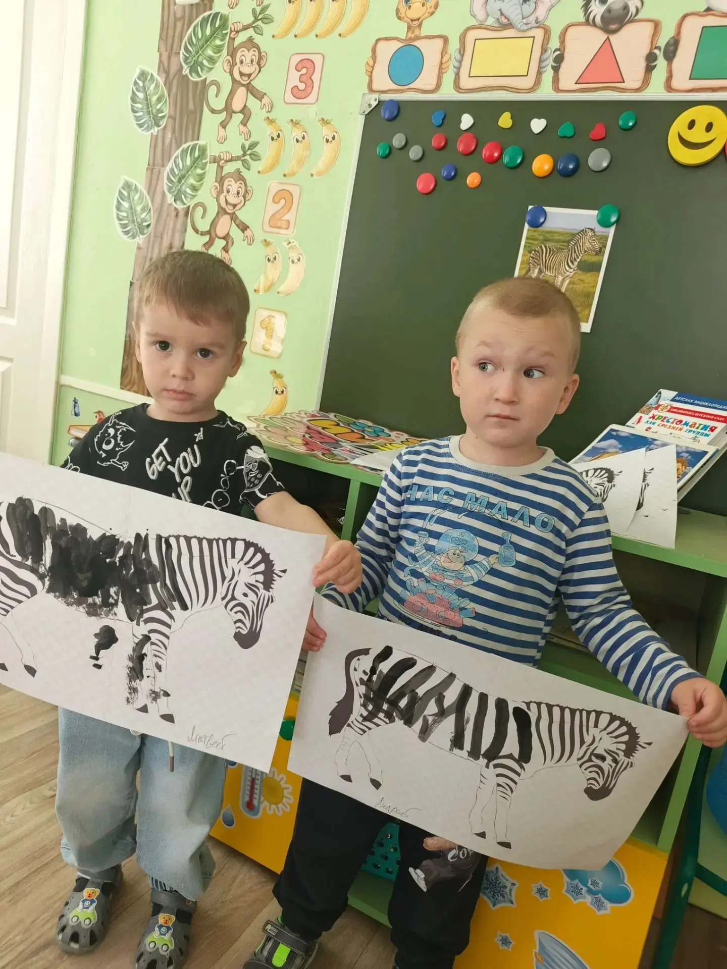 В Африке модная лошадь ходила,