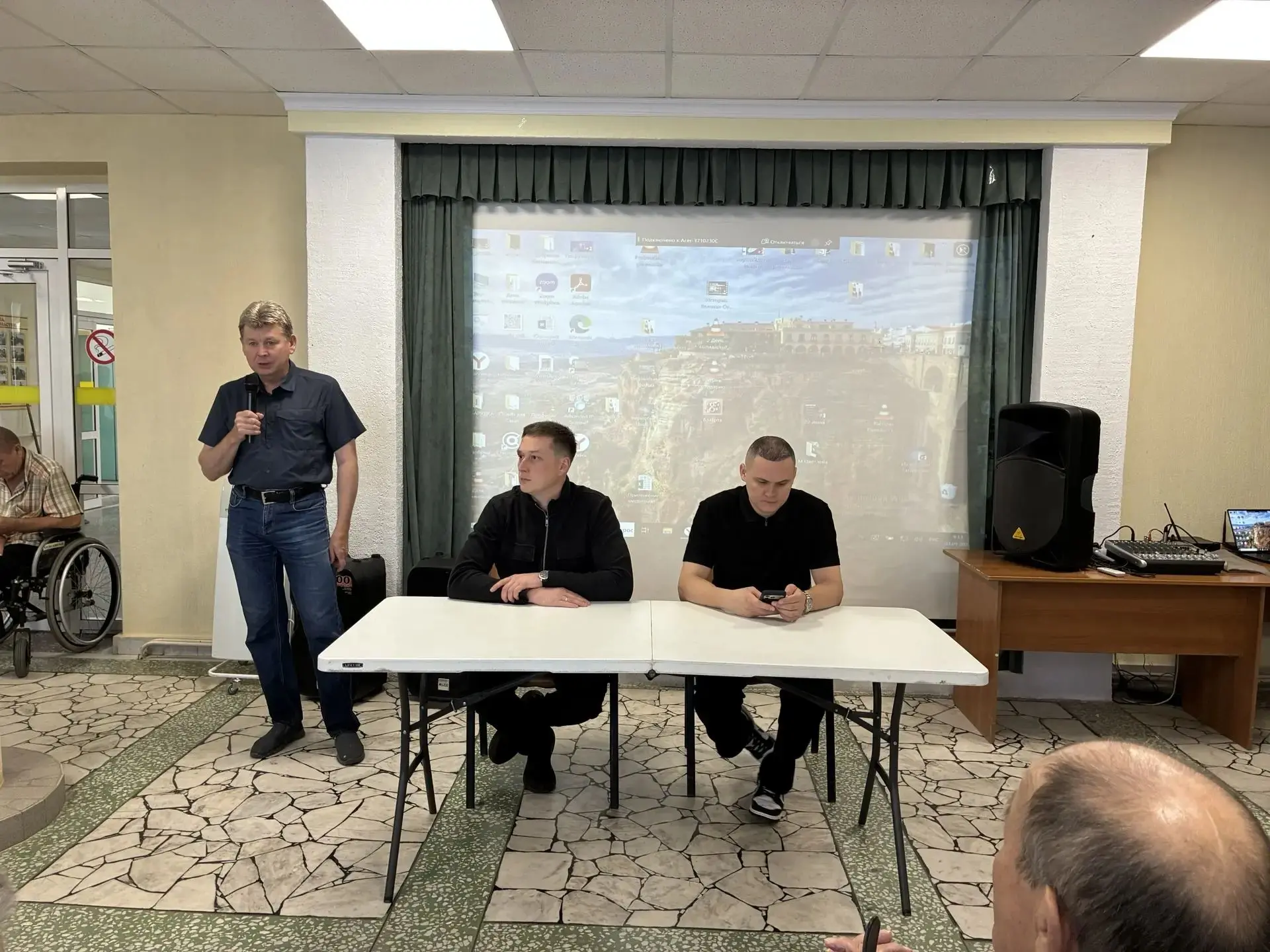 В рамках декадника «Экстремизму-Нет!» в Елабужском доме-интернате для престарелых и инв...