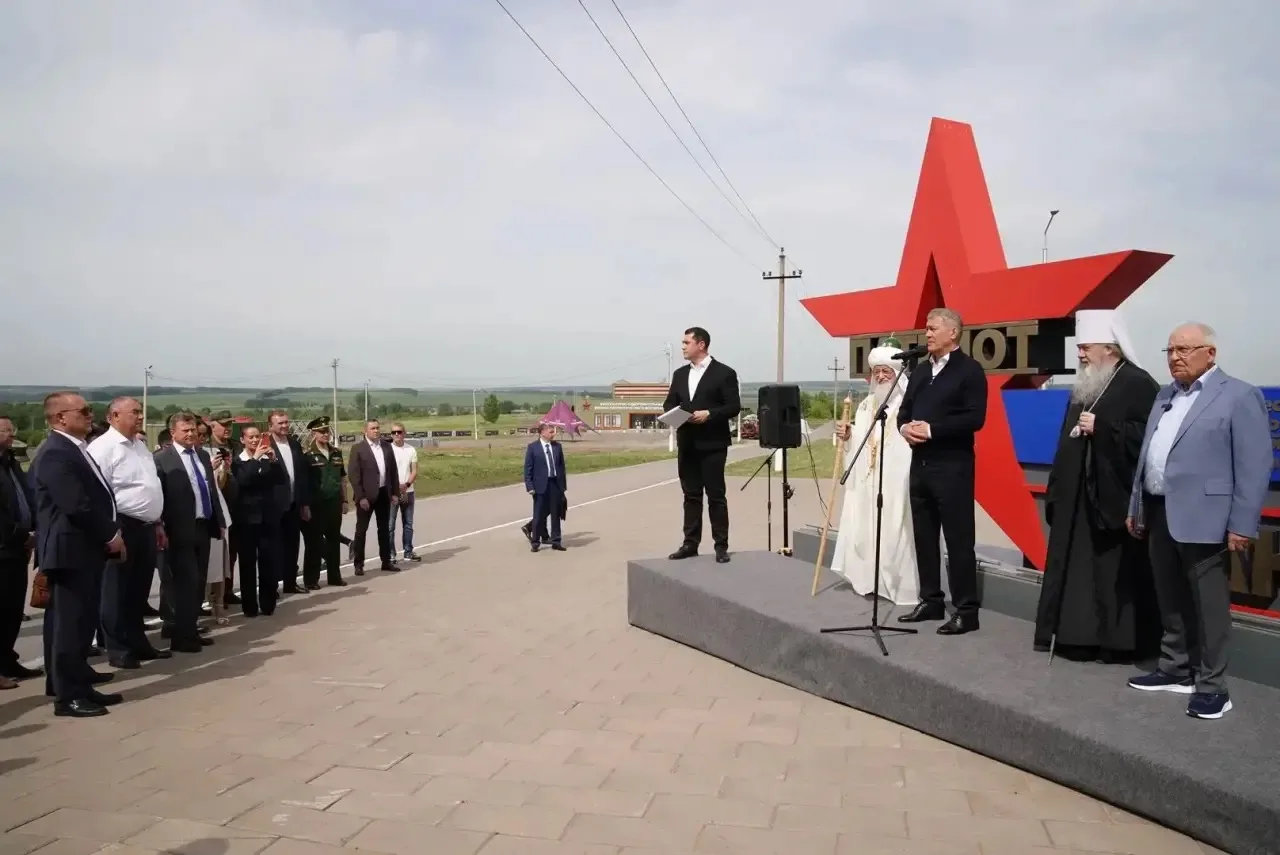 В священный праздник Курбан-байрам начали большое доброе дело – приступили к строительс...