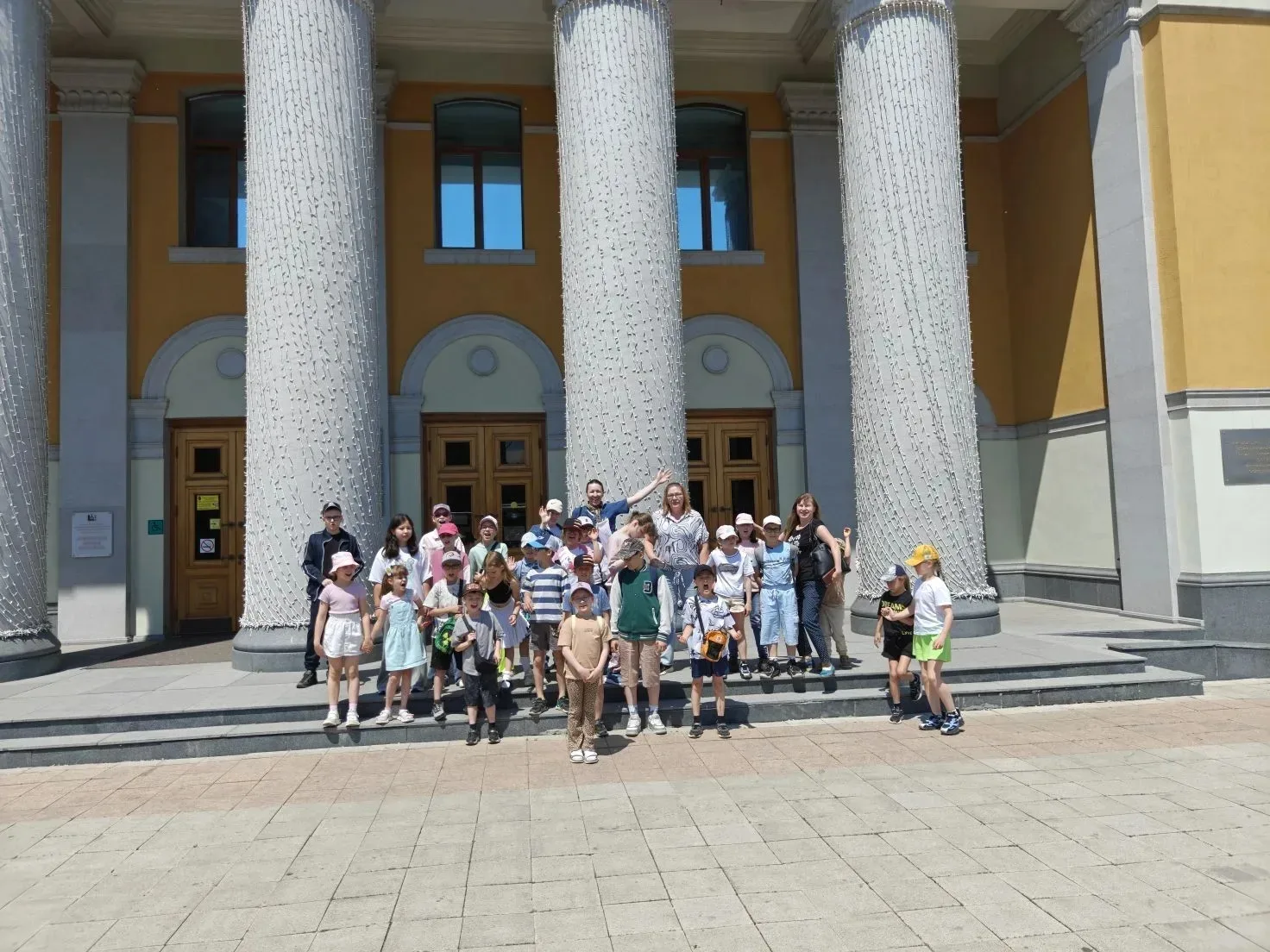 «Лесные приключения»: учимся дружить через искусство

Сегодня ребята посетили детский спектакль «Лес