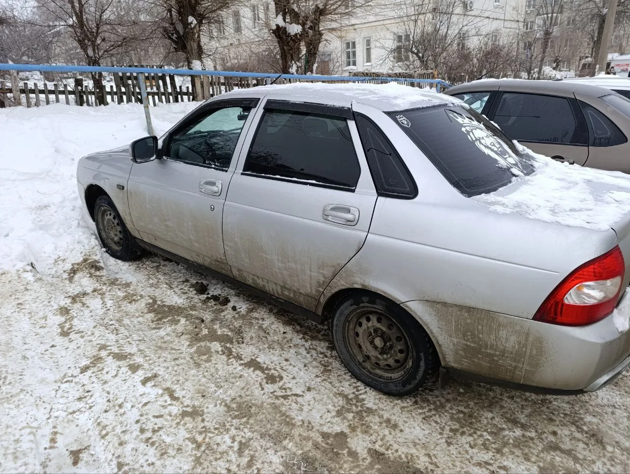 Приставы арестовали "Приору" вольчанина за нежелание платить алименты  На исполнении в Вольском межр