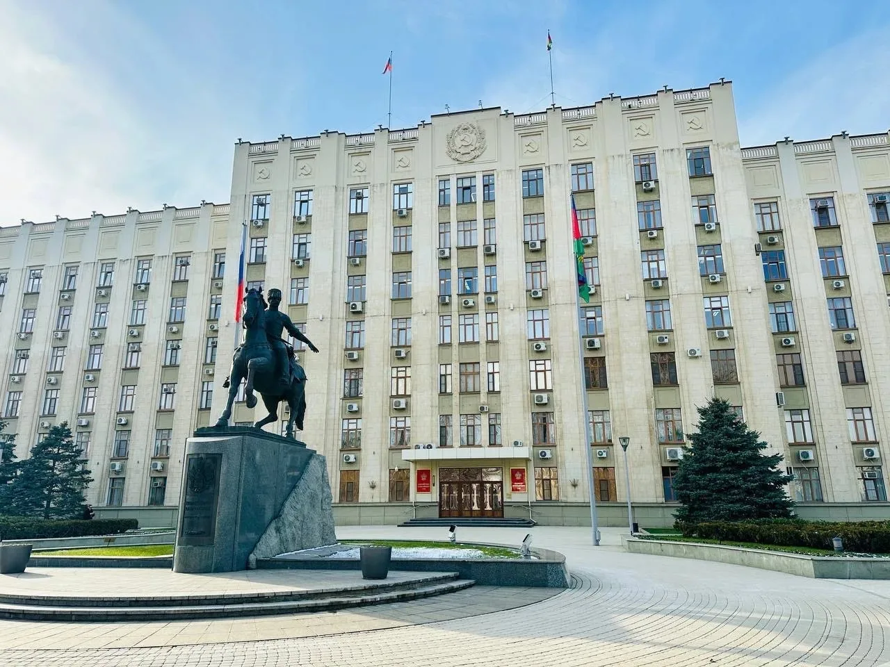 В Краснодарском крае участники СВО и их семьи получили около 2200 земельных участков 
Данная мера по