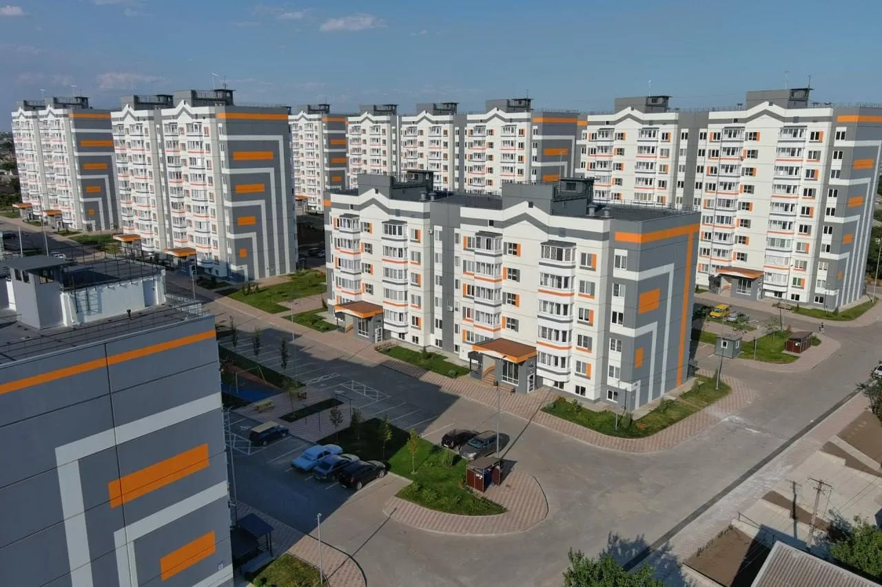 🏗 С 2022 года на Донбассе и в Новороссии восстановили уже больше 3,6 тысячи зданий