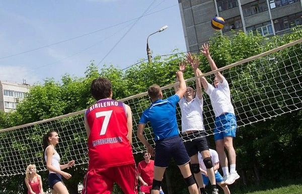 Играем в волейбол 🏐