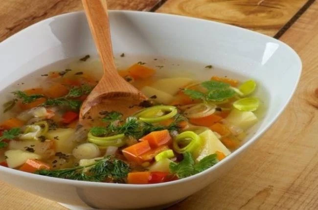🍲 Боннский суп: легкость и здоровье в тарелке!