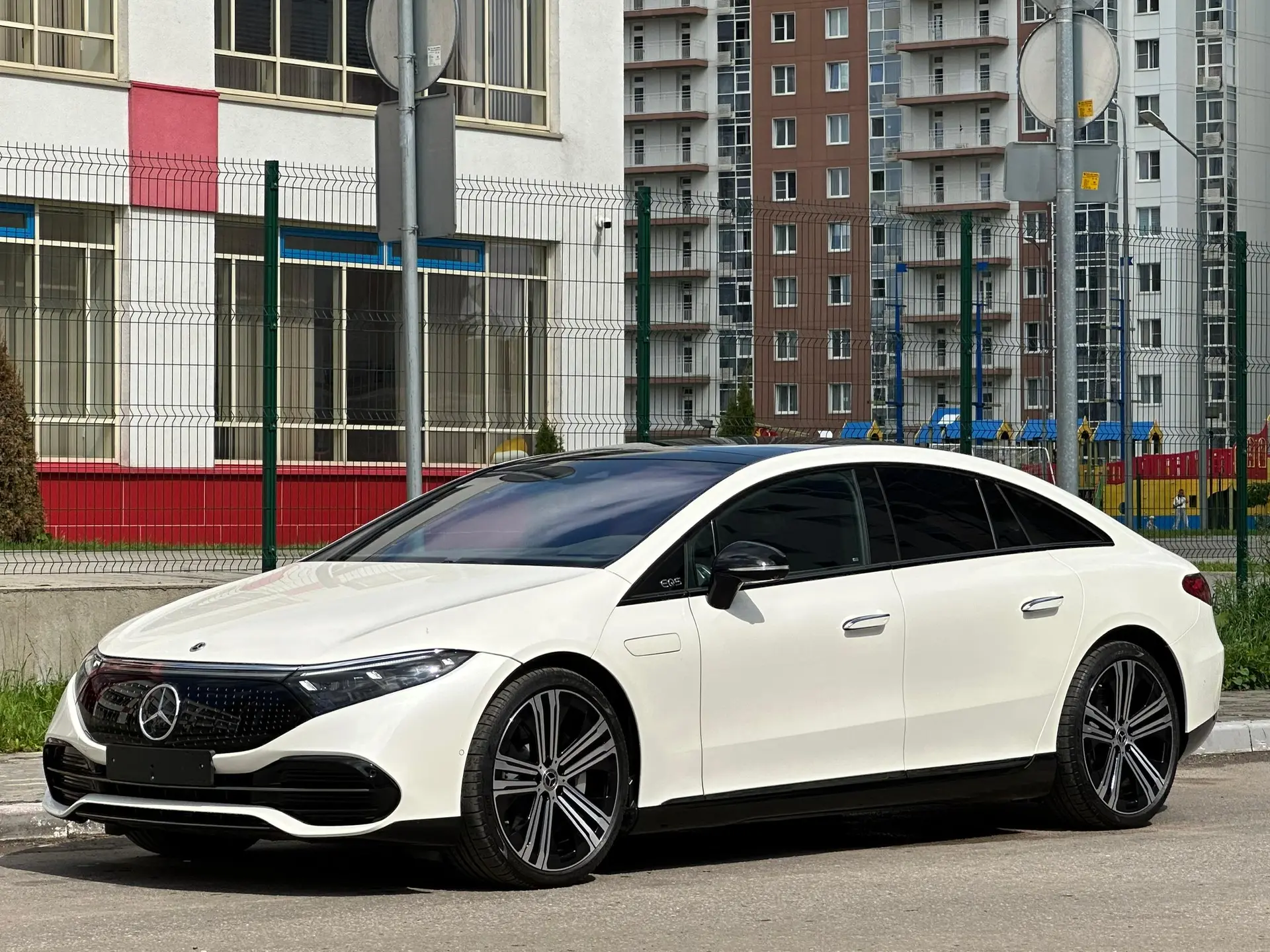 Mercedes-Benz EQS 580 | 2026г.
В наличии в Москве
 
Новый автомобиль БЕЗ ПРОБЕГА
ПТС РФ получен, ути