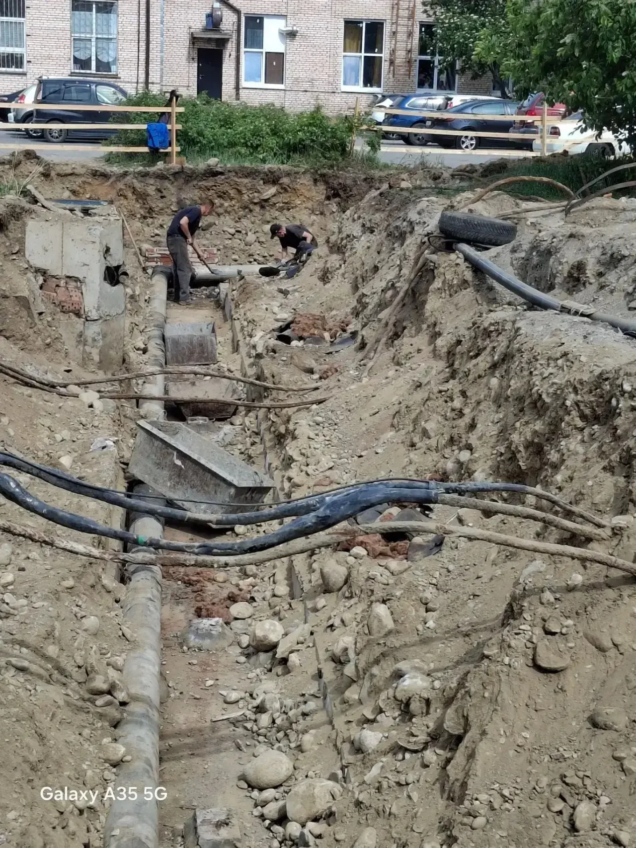 🛠В Северобайкальске продолжается капитальный ремонт сетей водоснабжения

В Северобайкальске активно