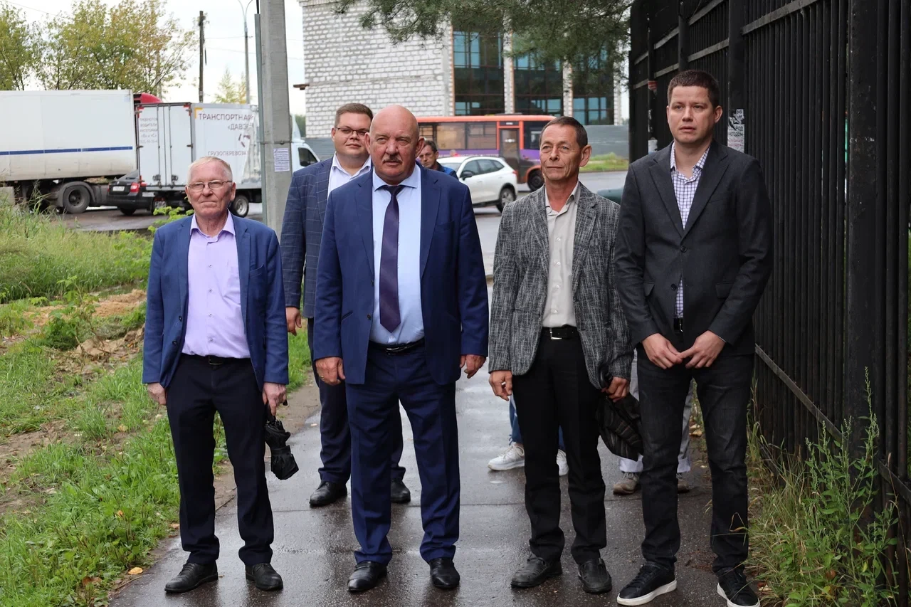 В Автозаводском районе стало безопаснее на еще двух пешеходных маршрутах — там появилос...
