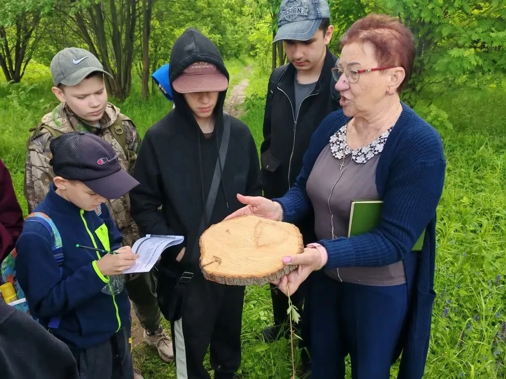 🌿 Лето, наука и природа: старт полевых практик!

С понедельника в рамках работы школьного научного 