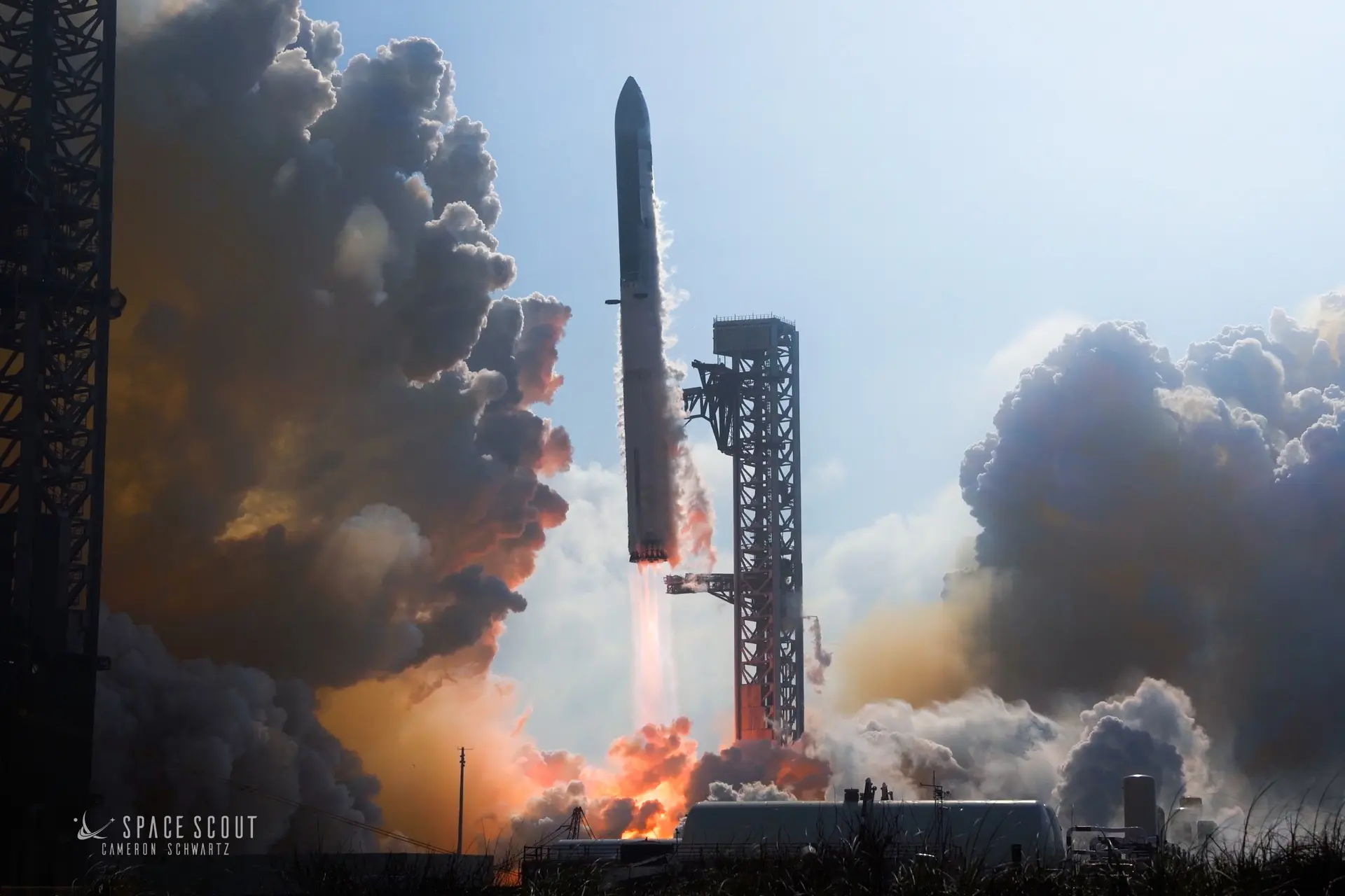 Просто несколько красивых снимков недавнего полёта Starship V3 🚀